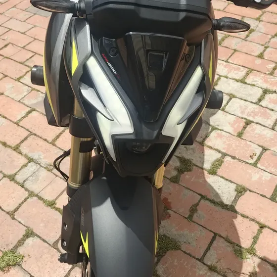 Moto Ns 400