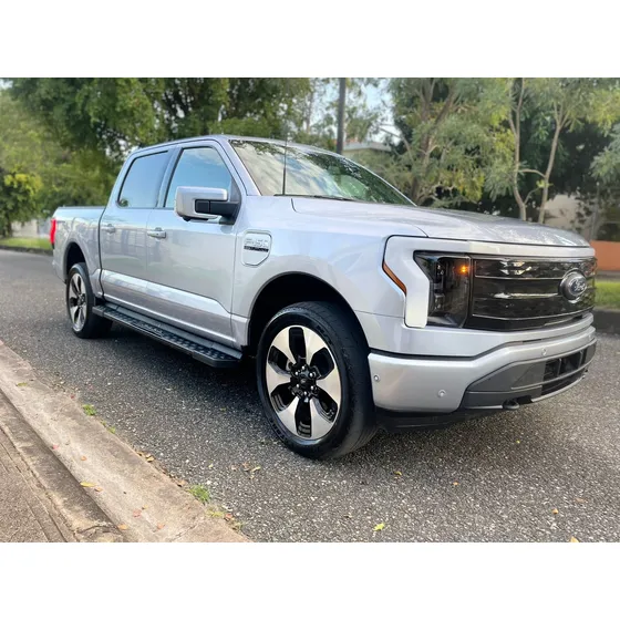 Ford F-150 Ford F-150 Lightning Platinum 2022