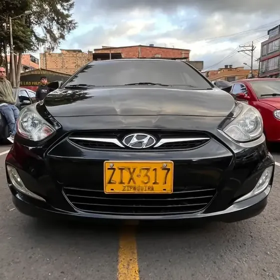 Hyundai Accent 2012 1.6l 4 P