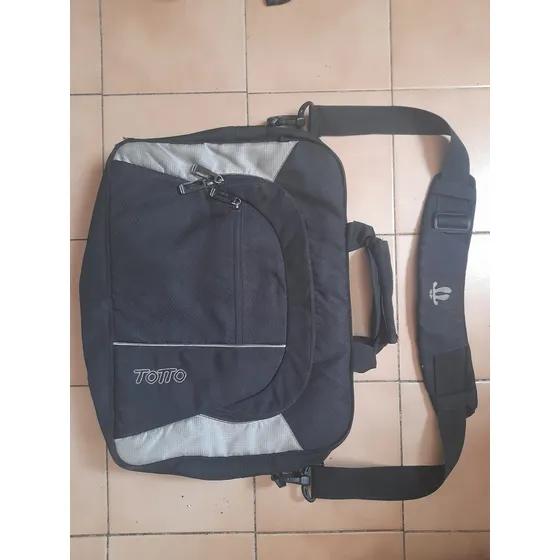 Bolso Totto Original Usado Laptop Etc