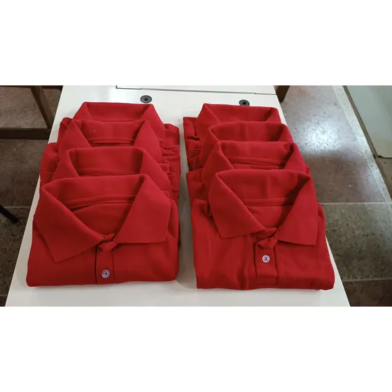 Gran Oferta En Chemise Roja Escolar !!!