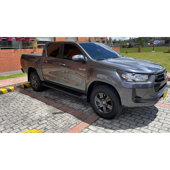 Toyota Hilux 2.4 Diésel 4x4