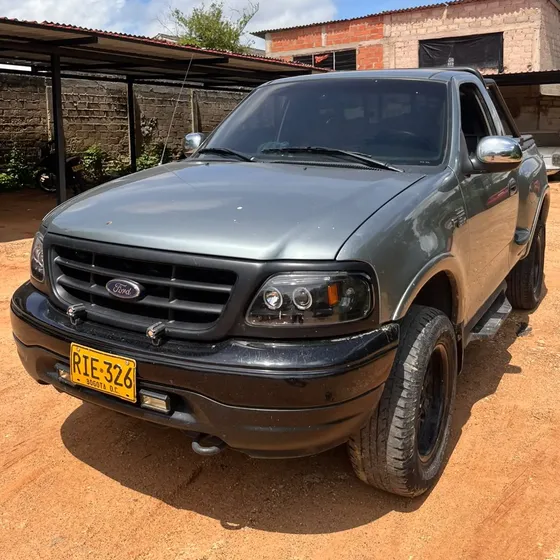Ford F150 G10 2003 5.4 Xlt Lariat Flare Side Scab