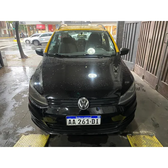 Volkswagen Suran 1.6 Comfortline 101cv