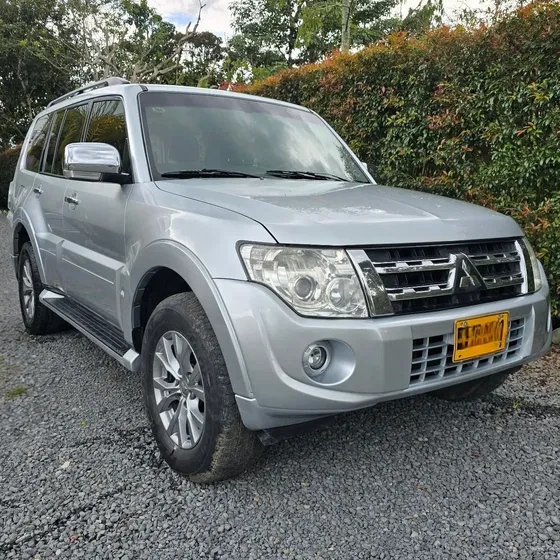 Mitsubishi Montero 2013 3.2 V98 Wagon