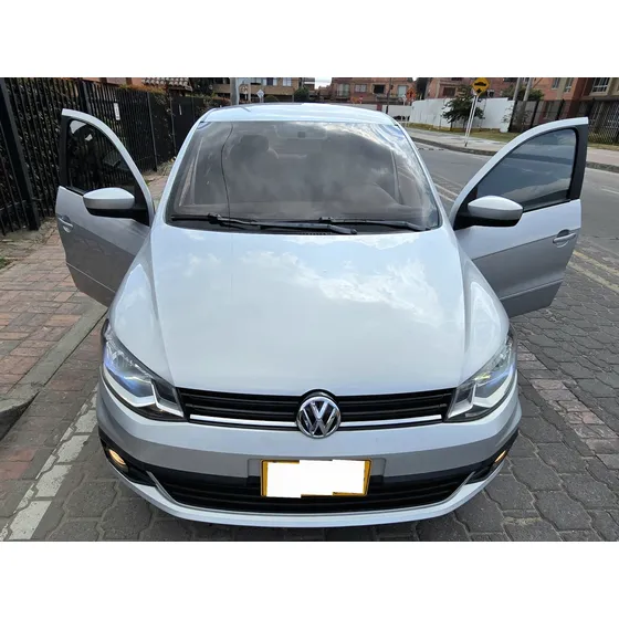 Volkswagen Voyage 1.6 Highline