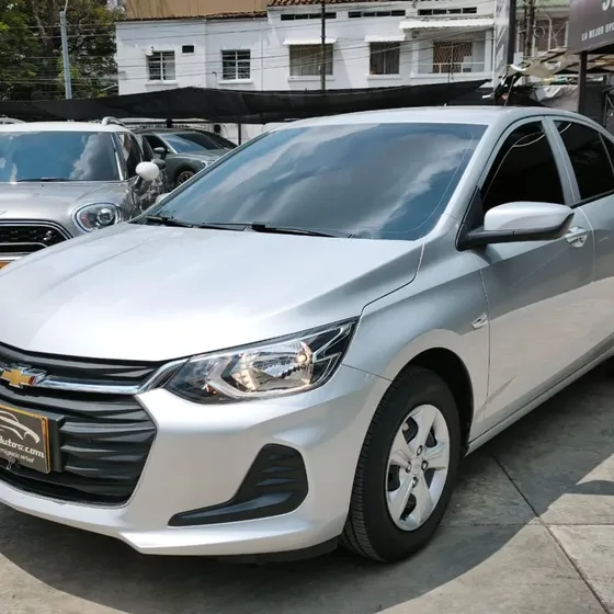Chevrolet Onix 2023 Lt Tp 1000cc T 4p 6ab Abs