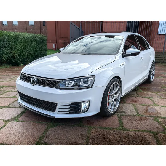 Volkswagen Vento 2.0 Sportline Tsi 200cv Dgs