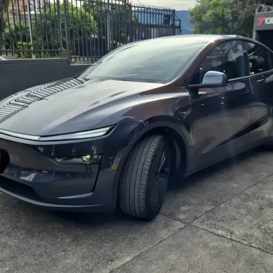 Tesla Model Y 2026 0.0 Long Range Awd