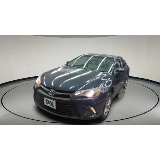 Toyota Camry 2.5 Xle L4 6at