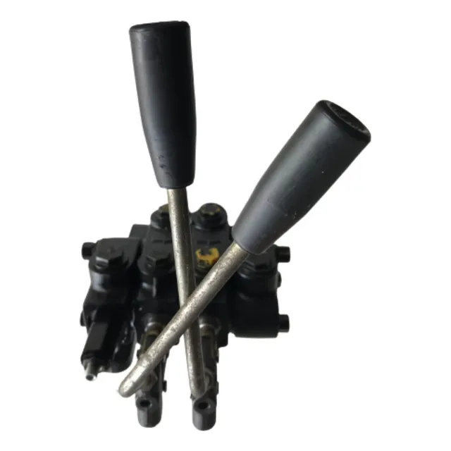 Comando Hidráulico  Danfoss Vazao 1/2 Alavancas 600339