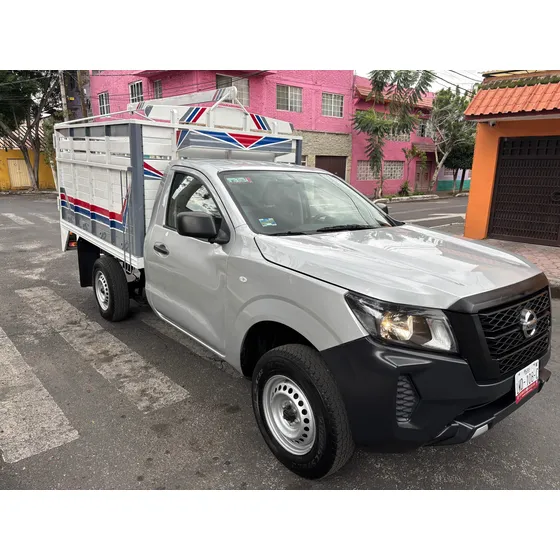 Nissan Np300 2.5 Chasis Cabina Mt Ac Vdc