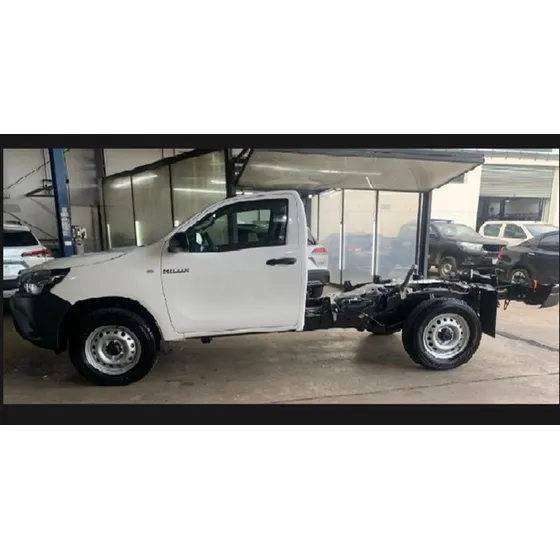 Toyota Hilux Pick-up 2.4 Cs Dx 150cv 4x4