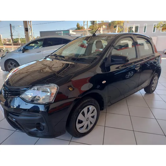 Toyota Etios Hatch 1.3 16v 4p Flex X