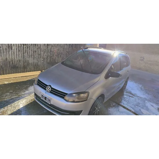 Volkswagen Suran 1.6 Comfortline 101cv 11a