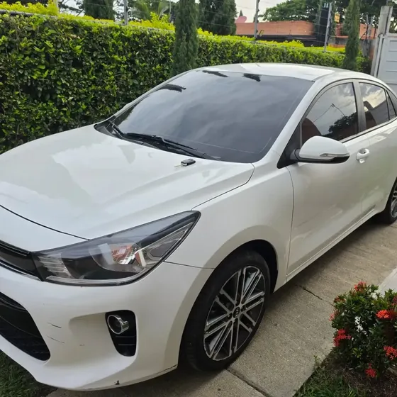 Kia Rio 2019 1.4 Vibrant Mt