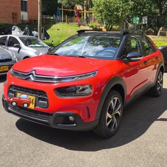 Citroën C4 Cactus 2022 1.6 Shine Turbo Aut