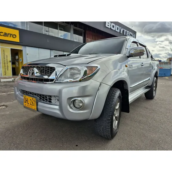 Toyota Hilux 2.7 Mt