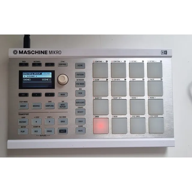 Controlador Dj Native Instruments Maschine Mikro Mk2