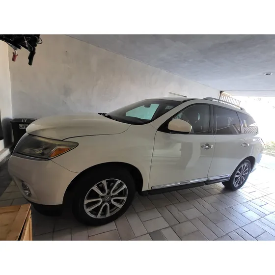 Nissan Pathfinder Advance V6 At