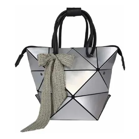Cartera Geometrica Plateada 4 En 1 Cartera Geometrica Plateada 4 En 1