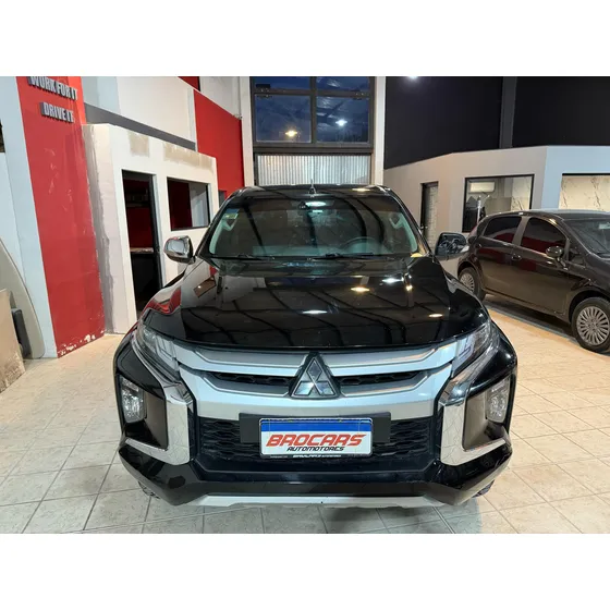 Mitsubishi L200 2.4 Di-d High Power 181cv Cuero