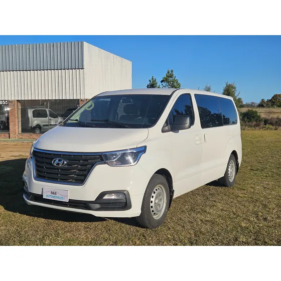 Hyundai H1 2.4 Grand Starex Minibus 12as