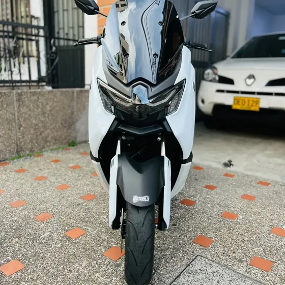 Yamaha N-max