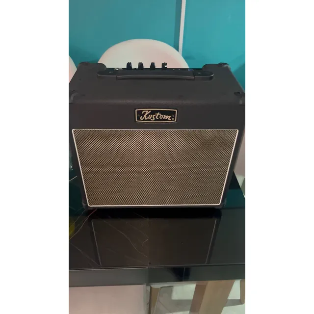 Kustom Amplificador