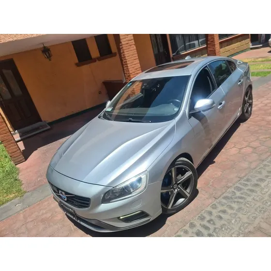 Volvo S60 3.0 R-desingn T6a L6//t Sec/pack At
