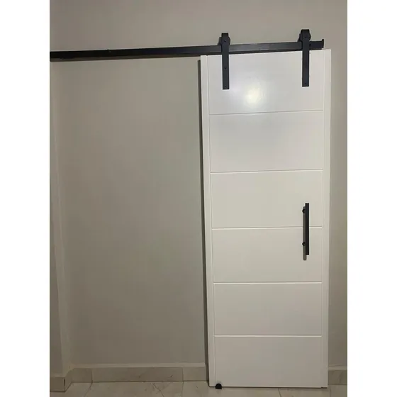 Puertas De Madera Corredizas En Mdf Con Líneas Decorativas