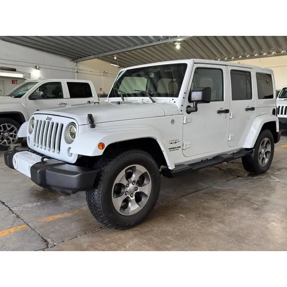 Jeep Wrangler 3.7 Unlimited Sahara 3.6 4x4 At