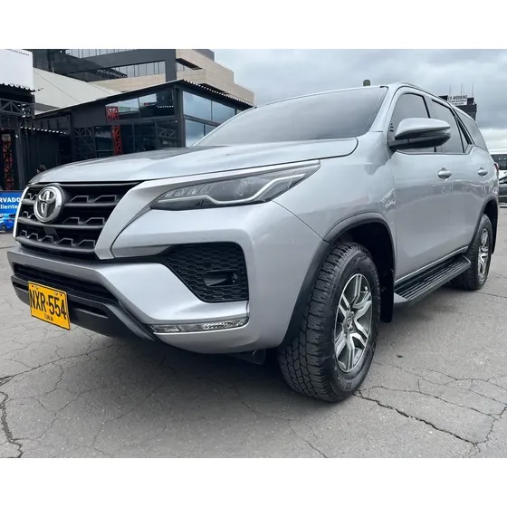 Toyota Fortuner 2024 Sr 2.4cc At Aa 4x2