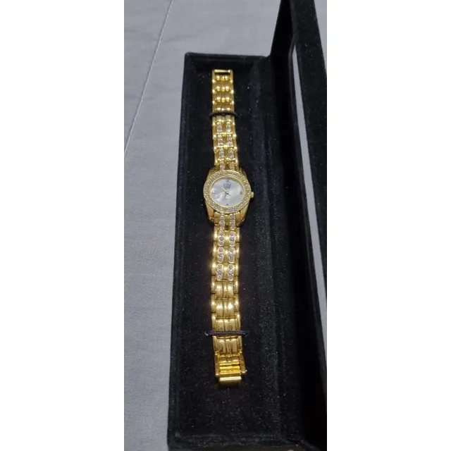 Reloj Elegante Dama Dorado 