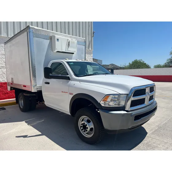 Dodge Ram 4000 5.7 Hemi Estándar