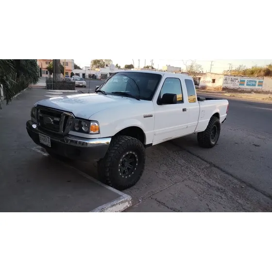 Ford Ranger Pickup Xlt L4 Crew Cab 5vel Aa Mt