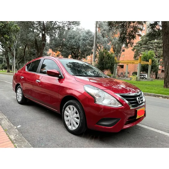Nissan Versa 1.6 Sense