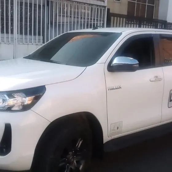 Toyota Hilux 2023 2.4 Diésel 4x4