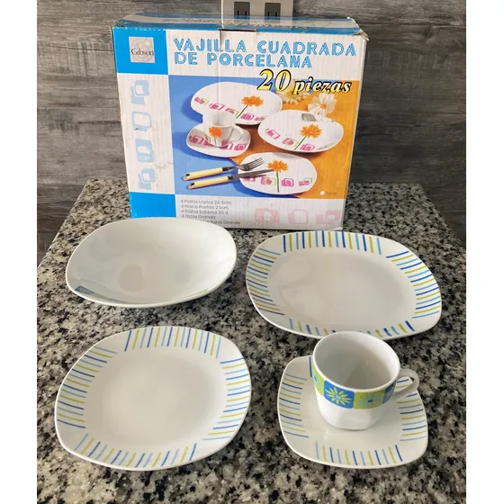 Vajilla De Porcelana Blanca Flores Y Rayas Gibson 20 Piezas