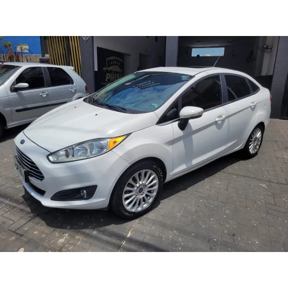Ford Fiesta Sedan Ford New Fiesta Sedan 1.6 Titanium Powershift Plus (flex)