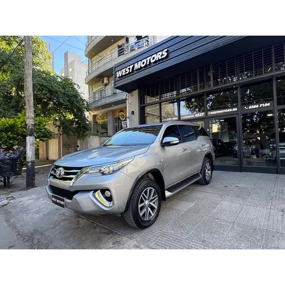 Toyota Sw4 2.8 Srx 177cv 4x4 7as At