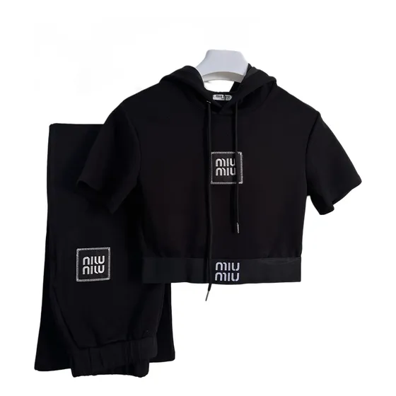 Miu Miu Conjunto Deportivo Para Dama Negro Liso Chico