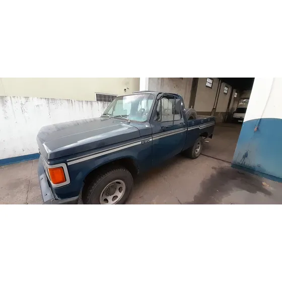 Chevrolet C-20 4.1 Pick-up C20 Deluxe