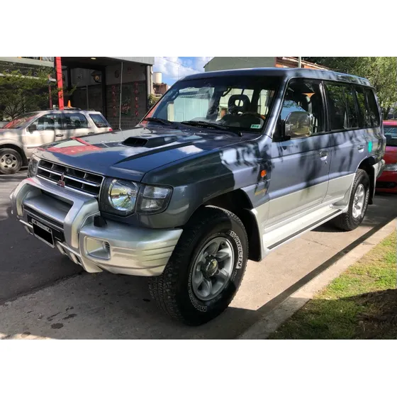 Mitsubishi Montero 2.8 Gls I