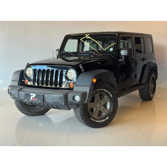 Jeep Wrangler 3.8 Unlimited Sport 4x4 Capota Dupla V6 Gasolina 4p Automático
