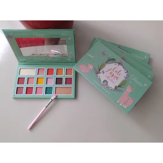 Sombras De Ojos E Iluminadores En Kit.