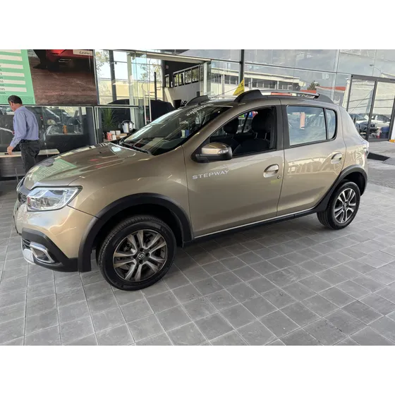 Renault Stepway 1.6 Intens Mt