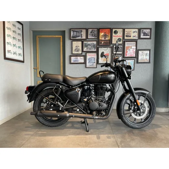 Royal Enfield Classic 350 Stealth Black