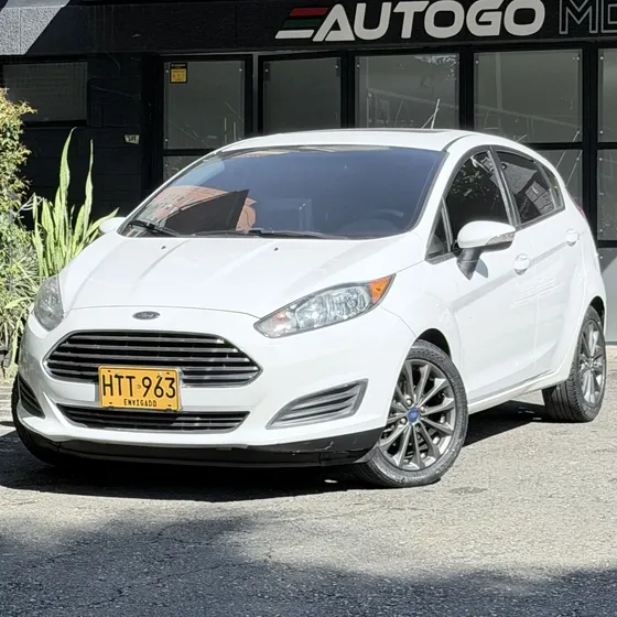 Ford Fiesta 2014 1.6 Hatchback Se