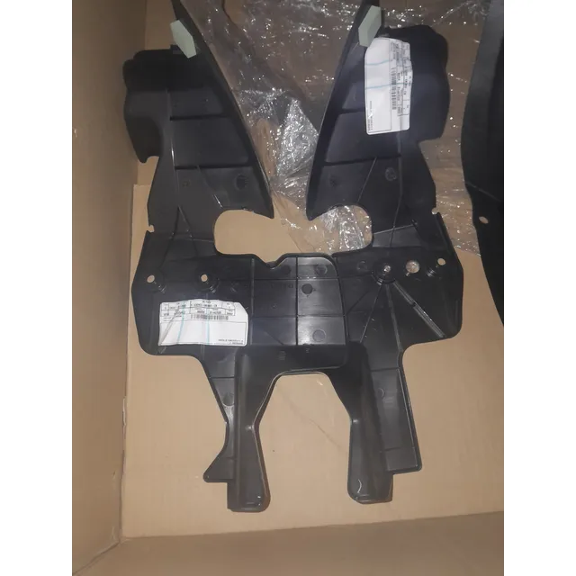 Deflector Lateral Radiador Fortuner 2012 2015 2019 Original